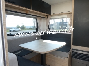Caravelair - Sport line 480 Lit central avec AUVENT OU STORE  OPPORTUNITEE