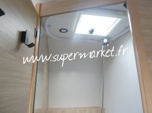 Caravelair - Sport line 420 Lit a  la francaise avec store ou auvent
