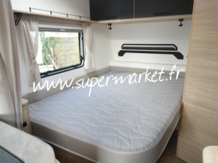 Caravelair - Sport line 420 Lit a  la francaise avec store ou auvent